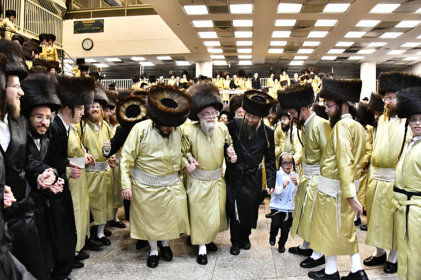 שמחת בית תולדות אהרן - משכנות הרועים