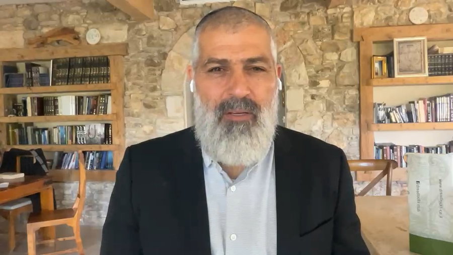 צבי יחזקאלי בפינה מיוחדת לפרשת בהעלותך • צפו