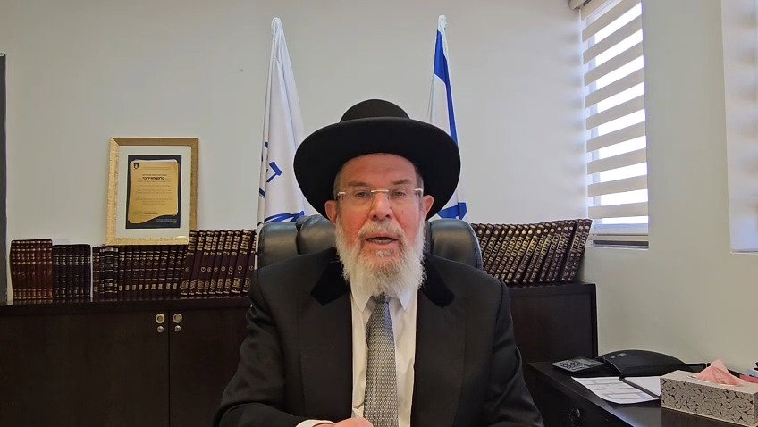 מבט על פרשת בהעלותך: הרב הראשי הגאון רבי קלמן בר • צפו