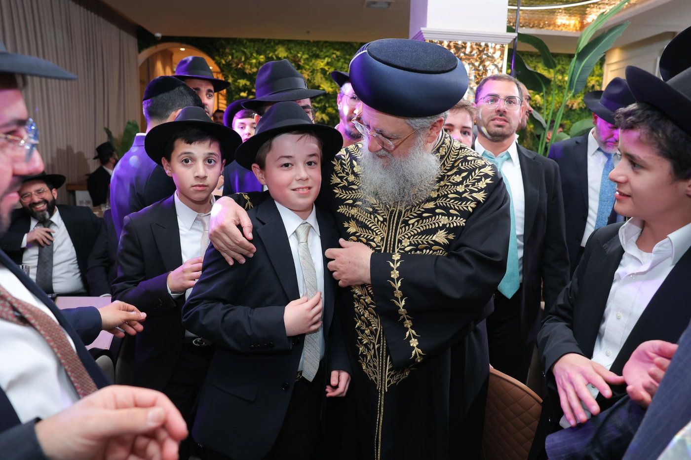 שמחת בר המצווה לנכד הגה"צ רבי יצחק כהן