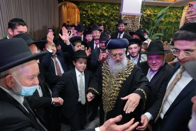 שמחת בר המצווה לנכד הגה"צ רבי יצחק כהן