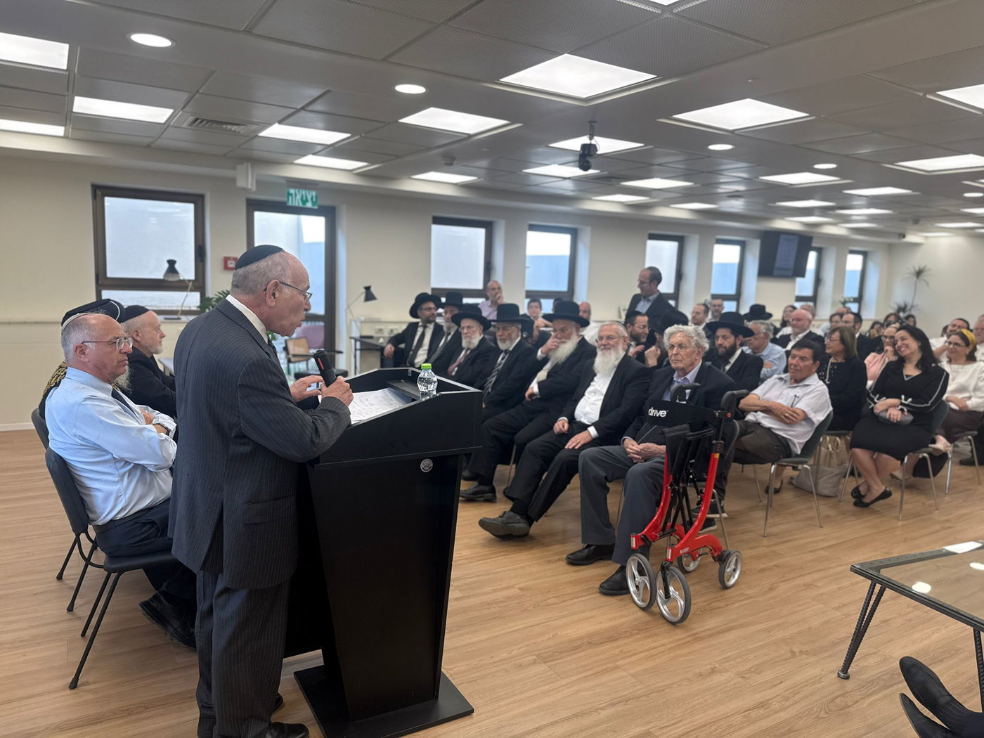 פרידה מהיועץ המשפטי של בתי הדין הרבניים עו"ד שמעון יעקובי