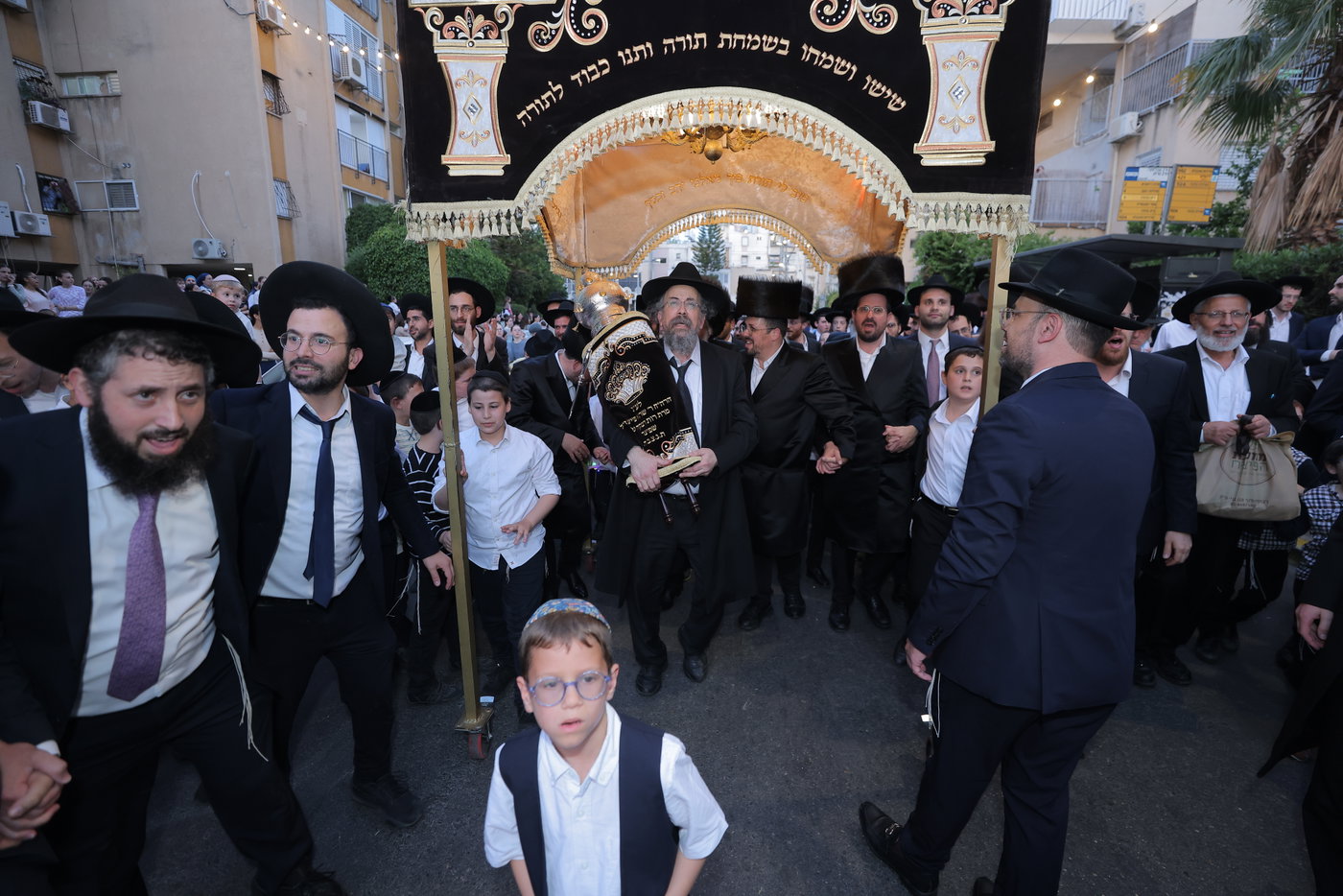 הכנסת ספר תורה בפרדס כץ