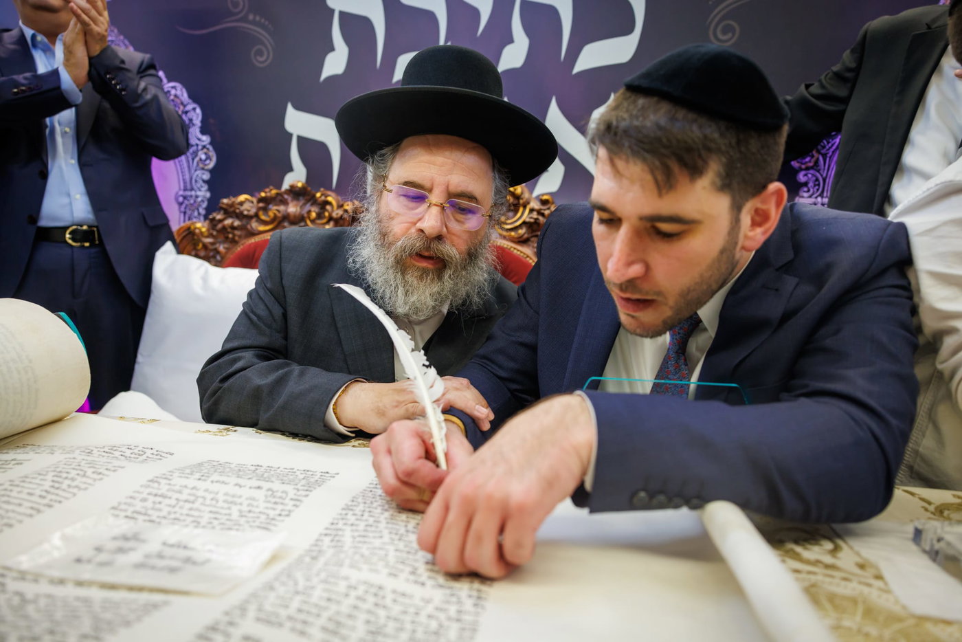 הכנסת ספר תורה נדבת ר' צביקה כהן
