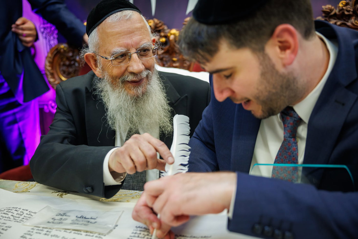 הכנסת ספר תורה נדבת ר' צביקה כהן