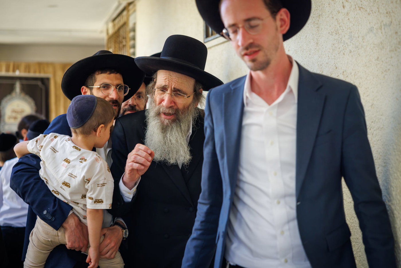 הכנסת ספר תורה נדבת ר' צביקה כהן