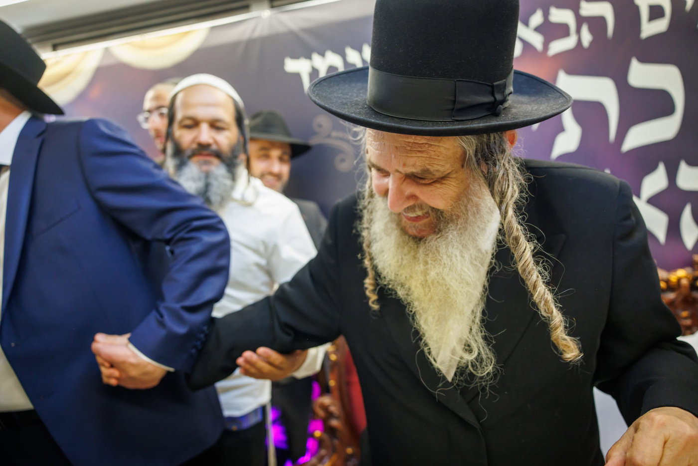 הכנסת ספר תורה נדבת ר' צביקה כהן