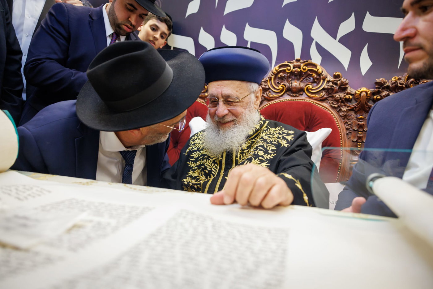 הכנסת ספר תורה נדבת ר' צביקה כהן