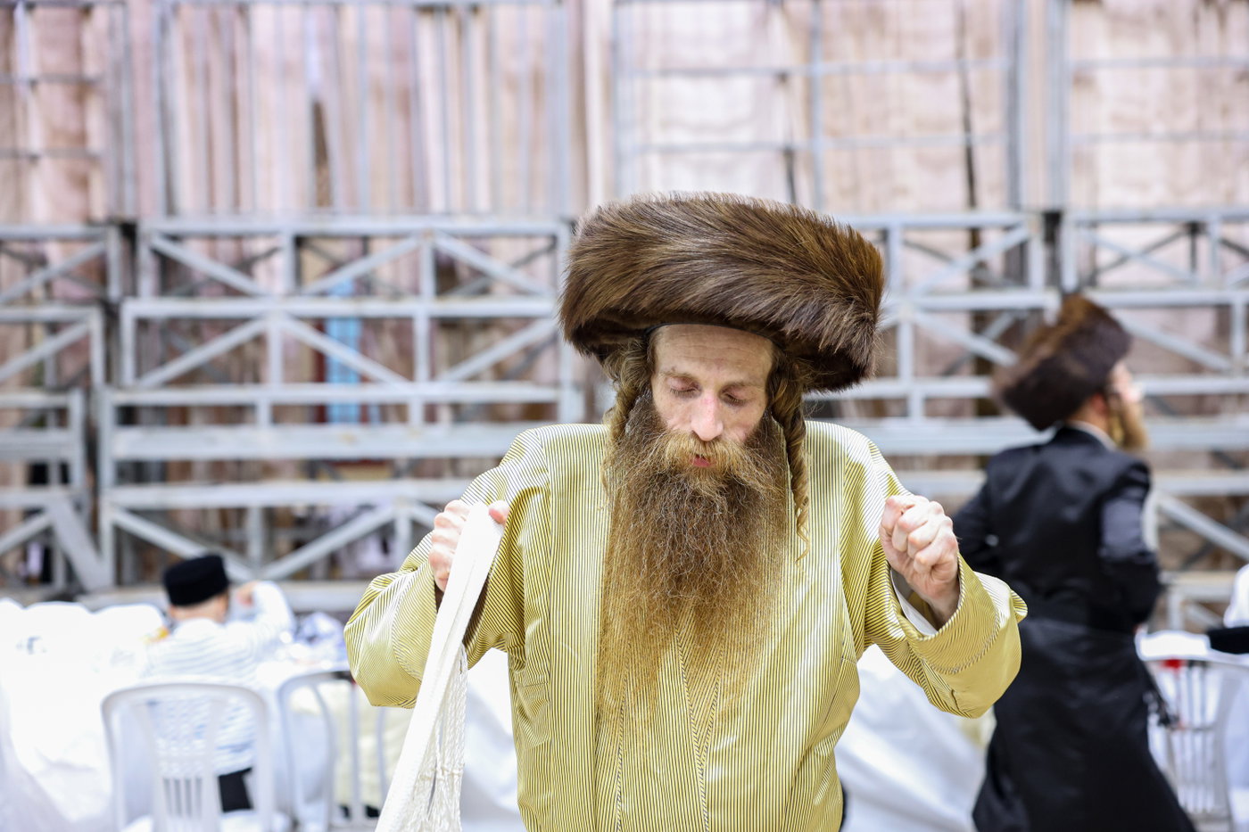 שמחת בית תולדות אברהם יצחק - מאור החיים