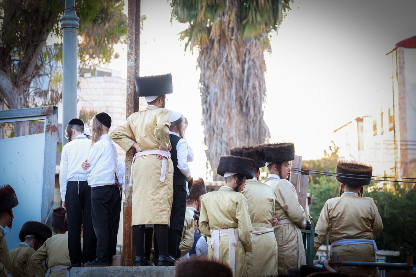 שמחת בית תולדות אברהם יצחק - מאור החיים