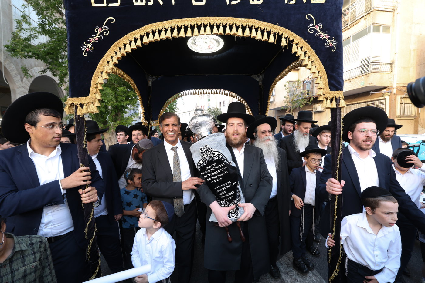 הכנסת ספר תורה לקהילת 'תפארת ציון'