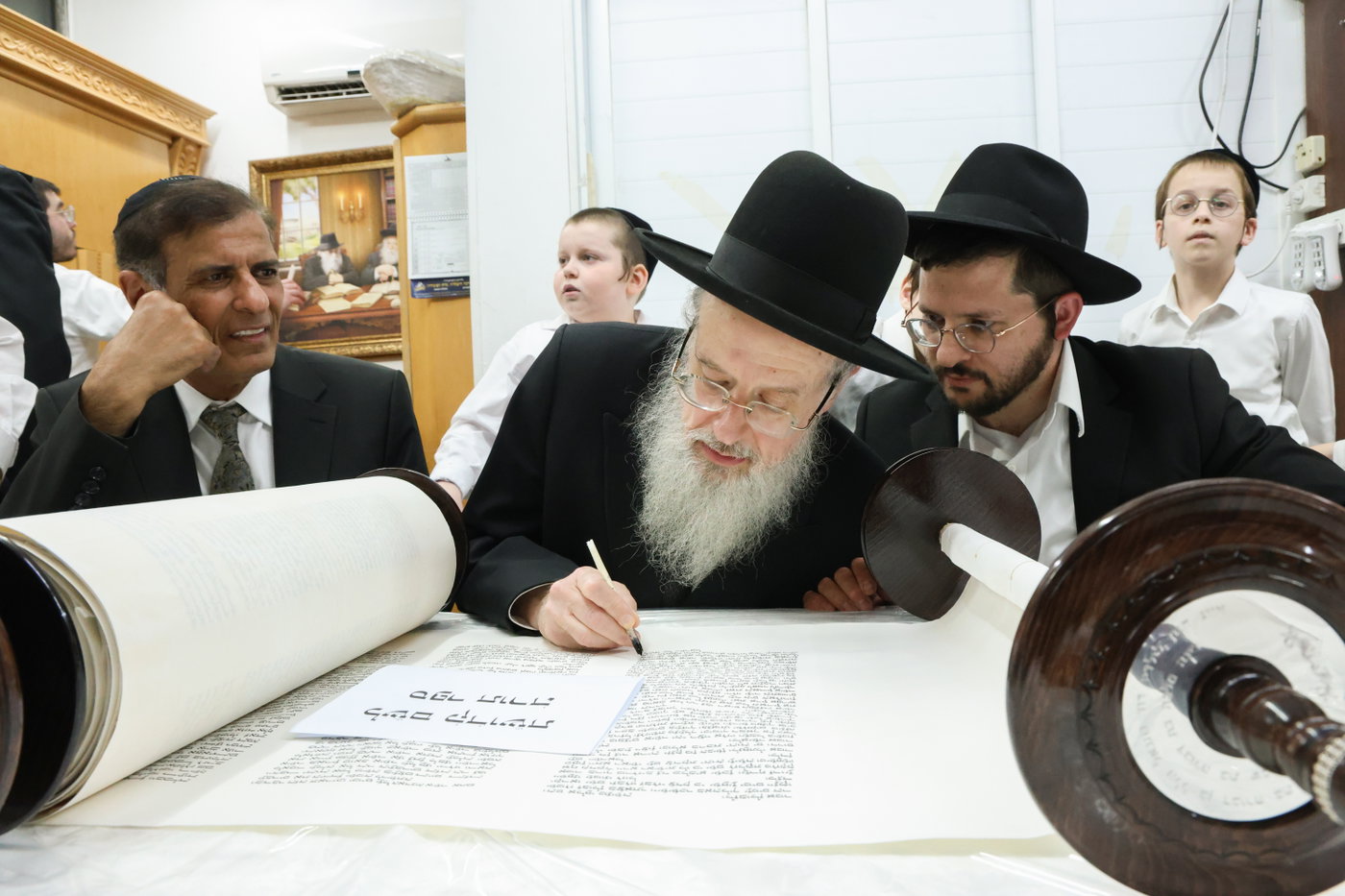 הכנסת ספר תורה לקהילת 'תפארת ציון'