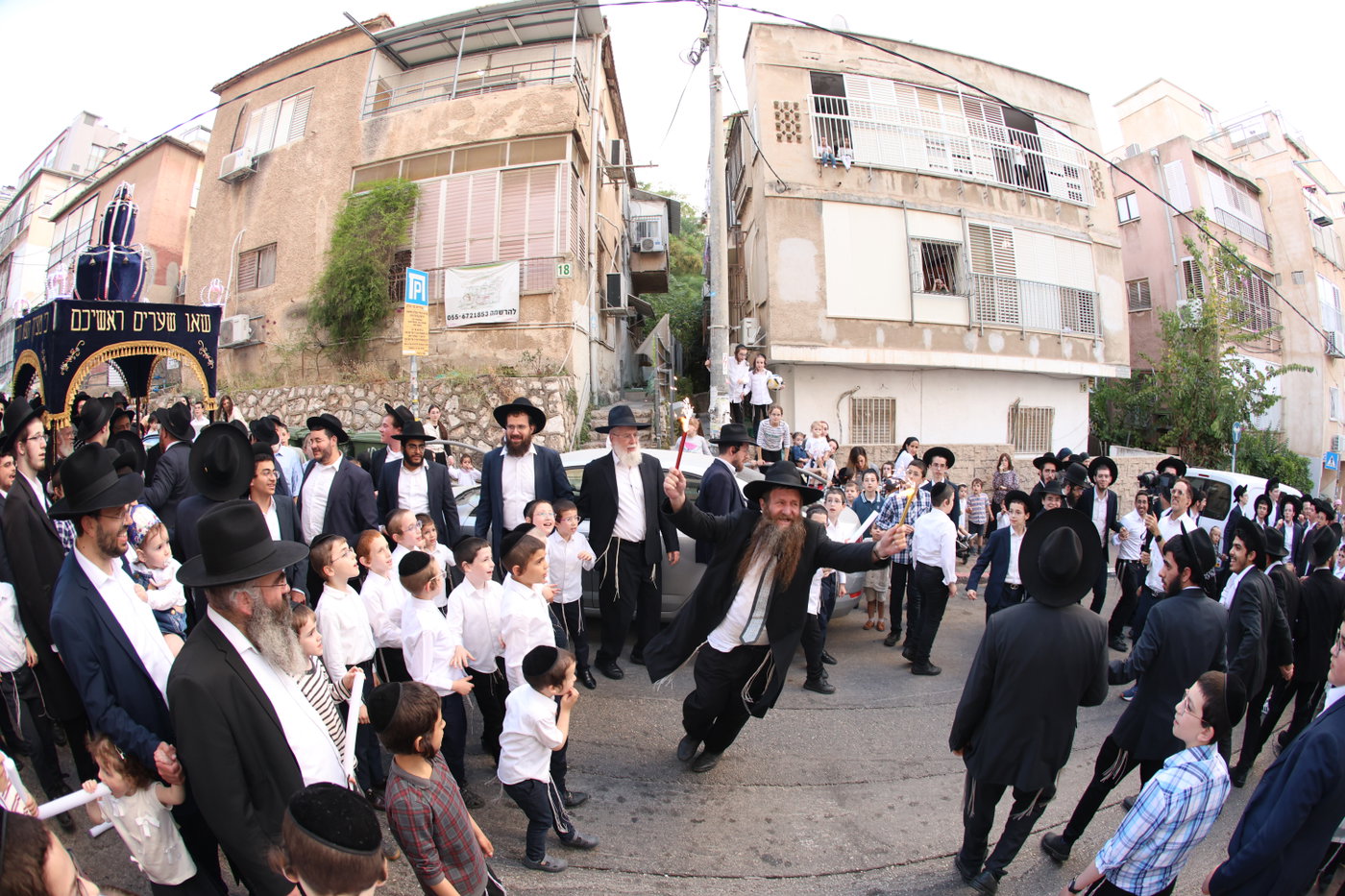 הכנסת ספר תורה לקהילת 'תפארת ציון'