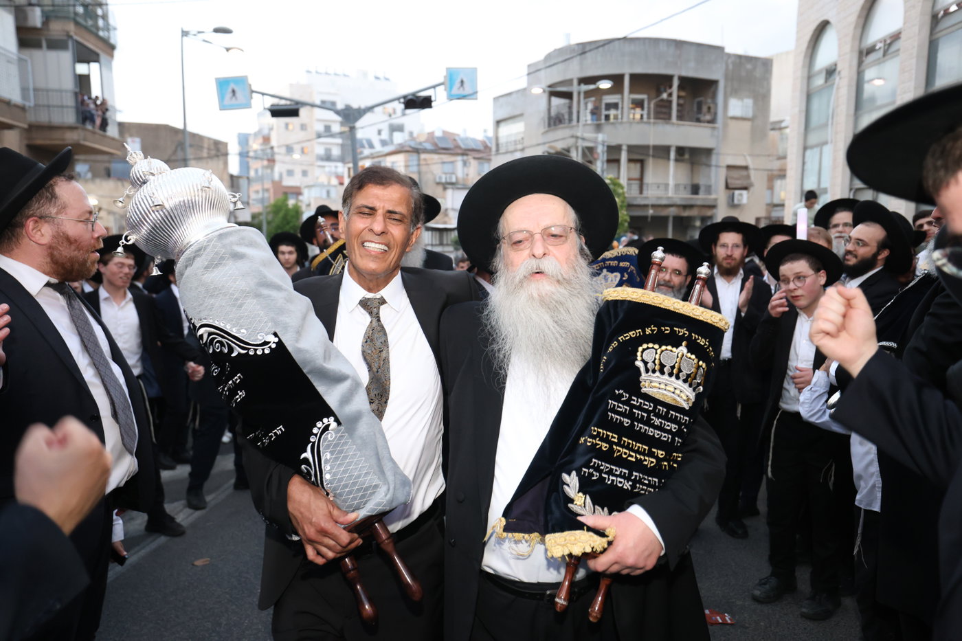 הכנסת ספר תורה לקהילת 'תפארת ציון'