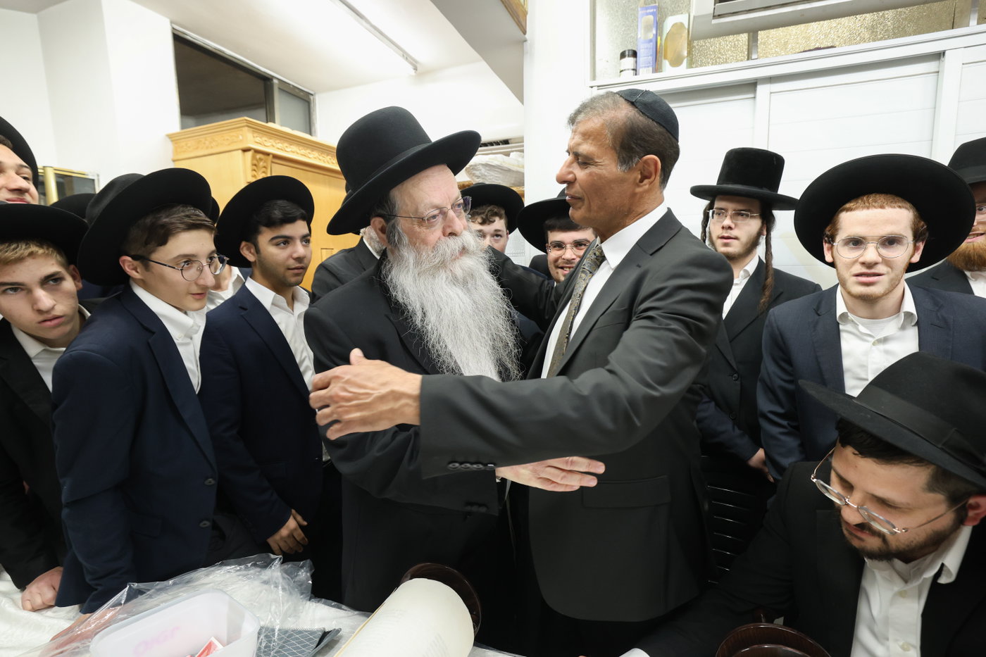 הכנסת ספר תורה לקהילת 'תפארת ציון'