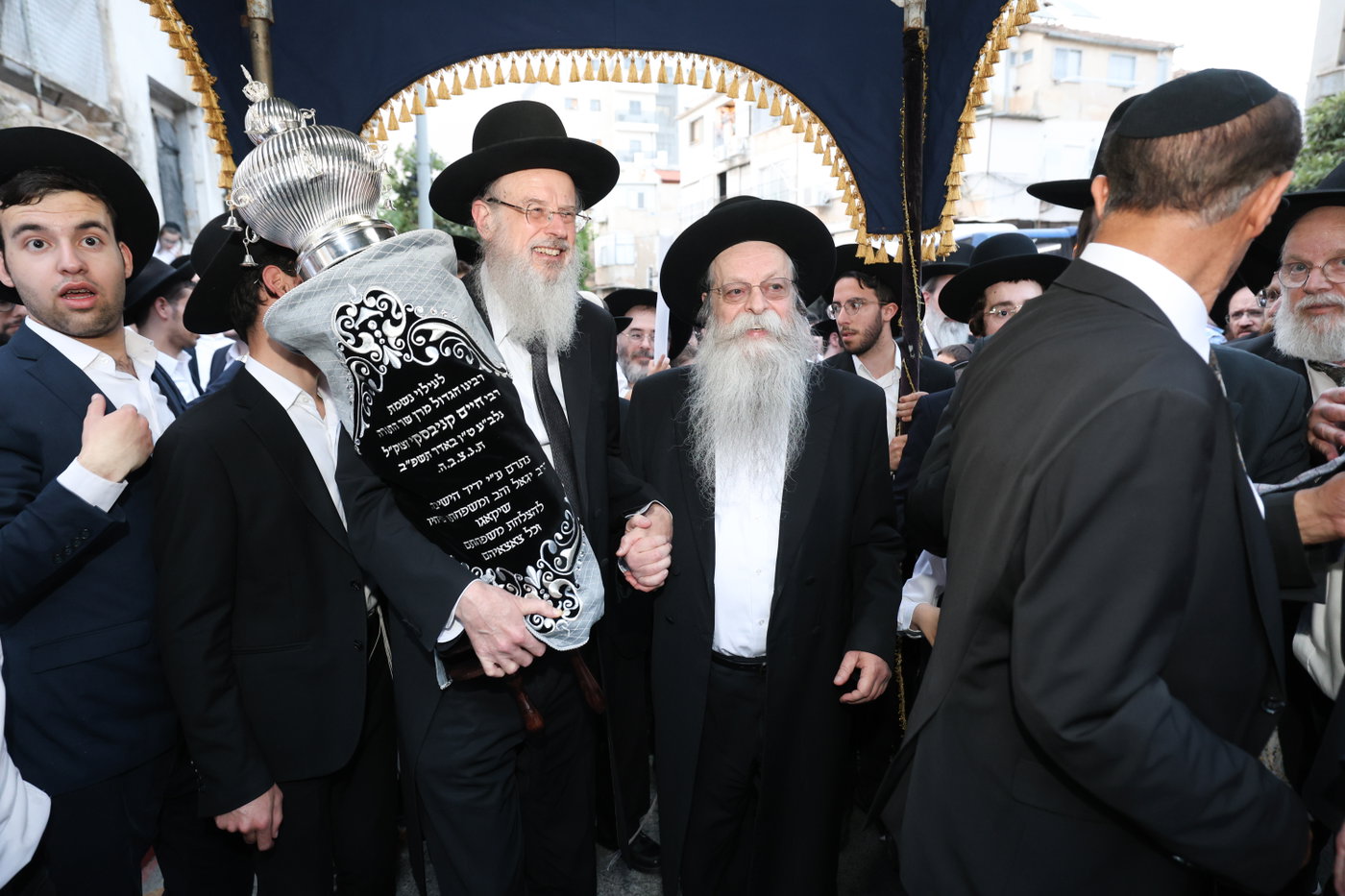 הכנסת ספר תורה לקהילת 'תפארת ציון'