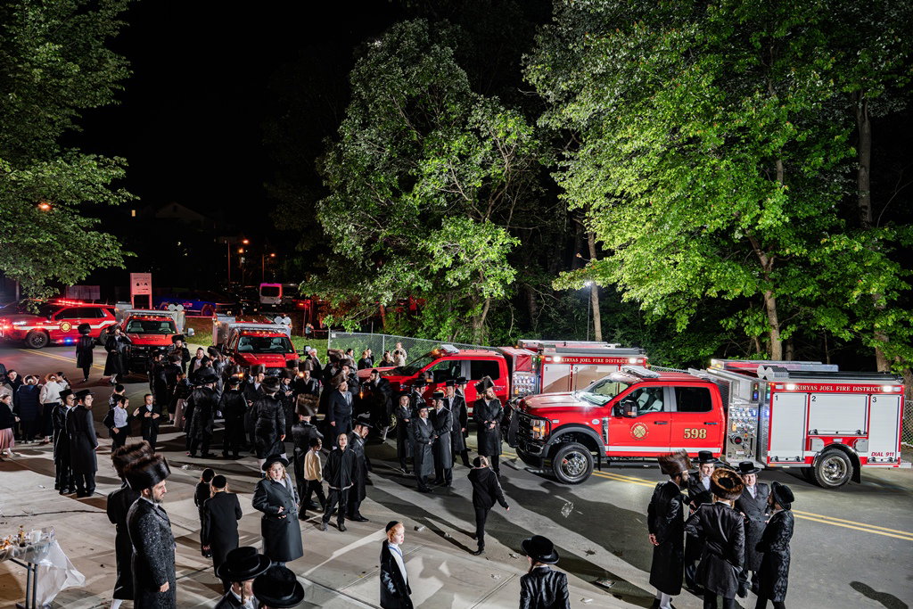 האדמו"ר מסאטמר בחנוכת הבית בחברת מצילי אש