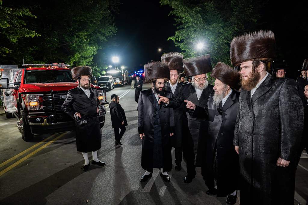 האדמו"ר מסאטמר בחנוכת הבית בחברת מצילי אש