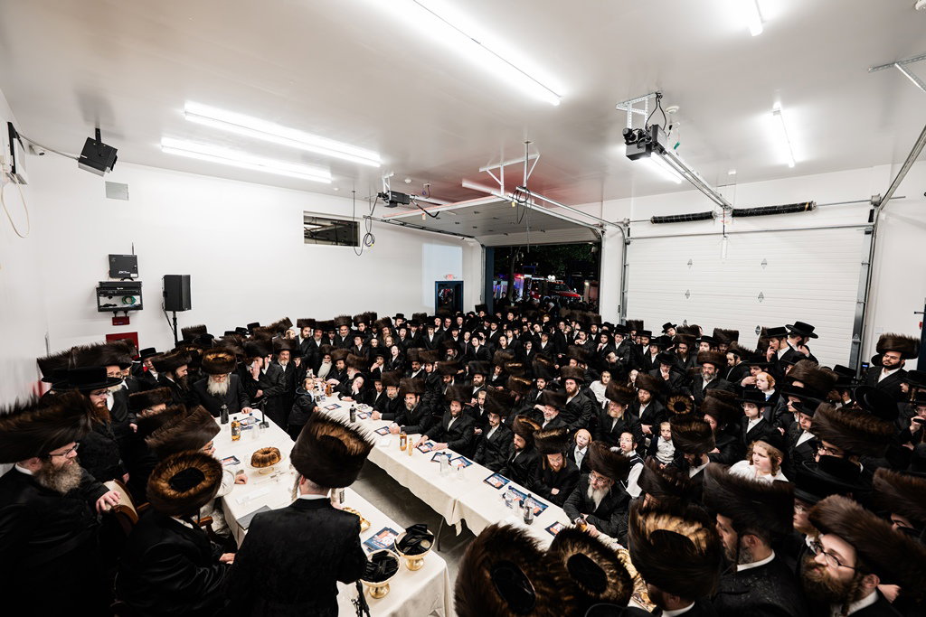 האדמו"ר מסאטמר בחנוכת הבית בחברת מצילי אש