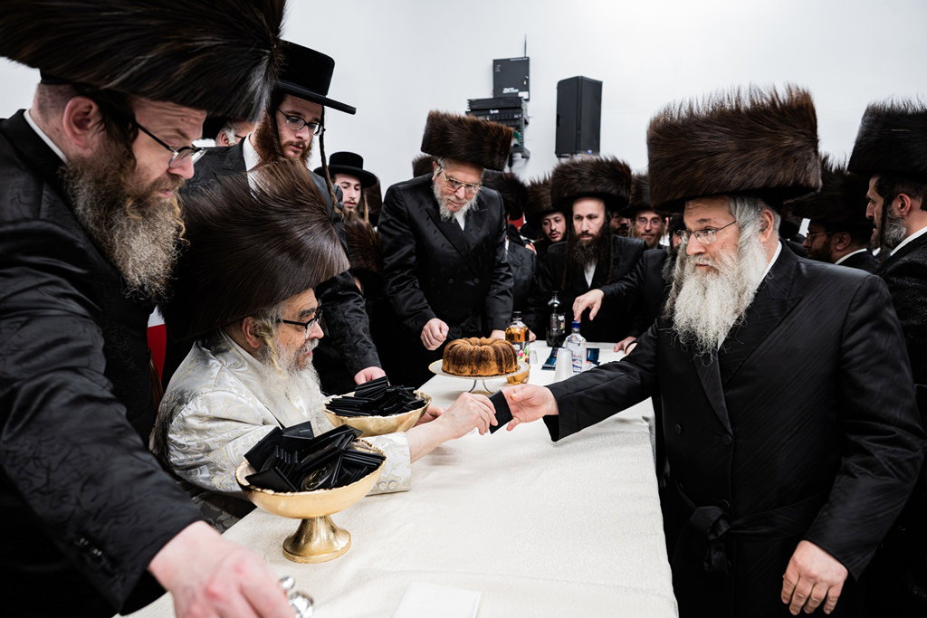 האדמו"ר מסאטמר בחנוכת הבית בחברת מצילי אש