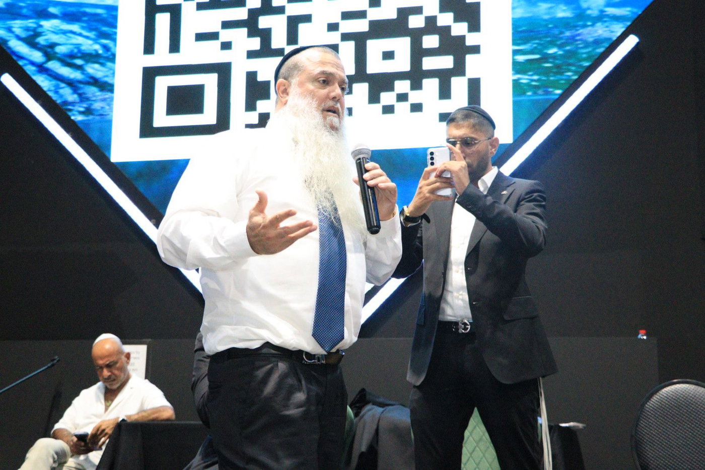 ערב חיזוק בטבריה לרפואת המקובל רבי דב קוק בראשות הרב יגאל כהן