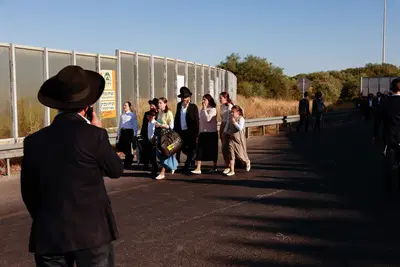 הפגנה נגד גזירת הגיוס במחלף גנות