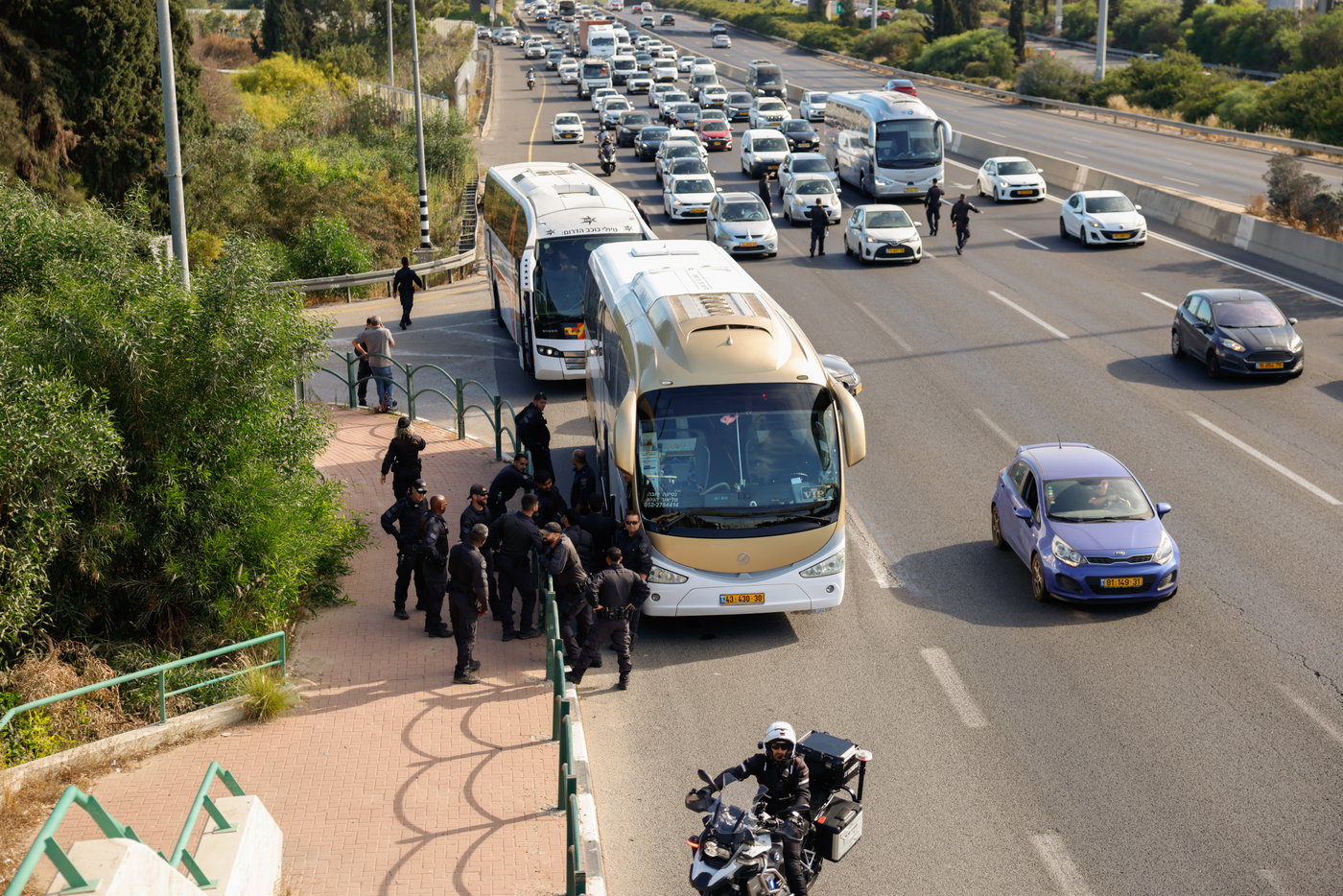 הפגנה נגד גזירת הגיוס במחלף גנות
