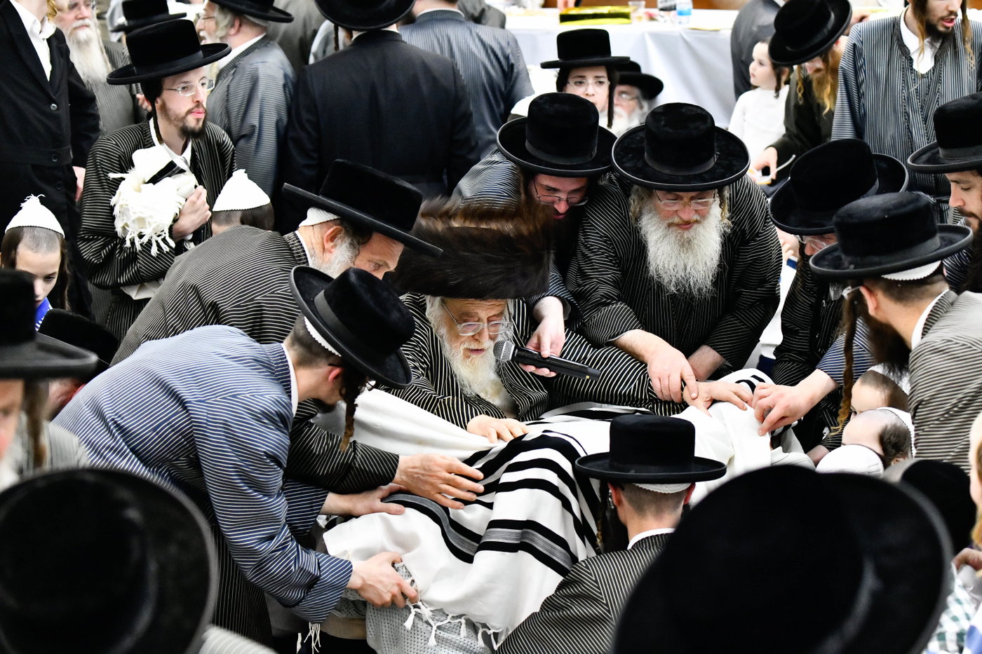 לימוד א' ב' בתולדות אהרן