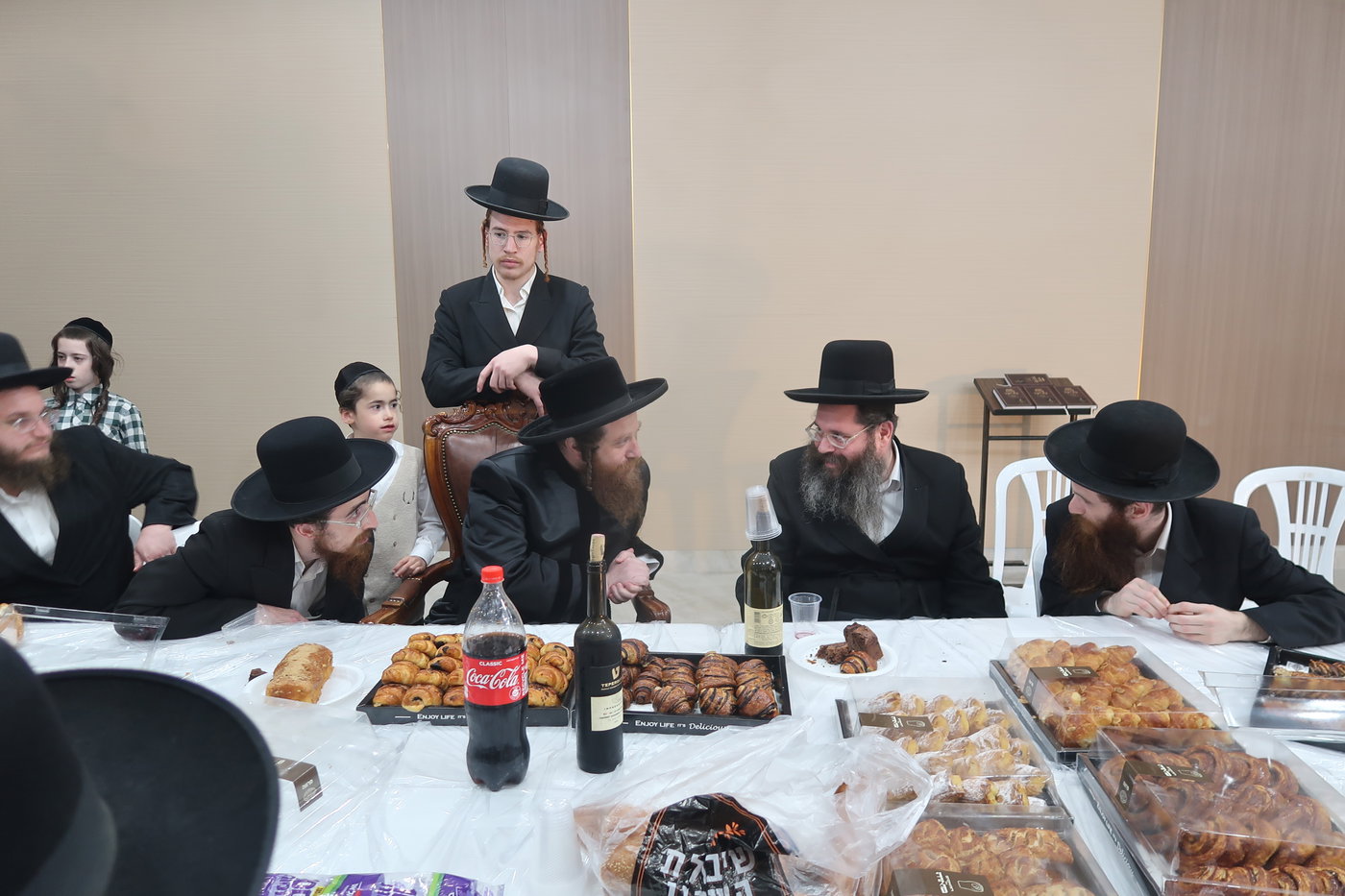 חנוכת הבית לבית החסידים דגור במתחם הסופרים