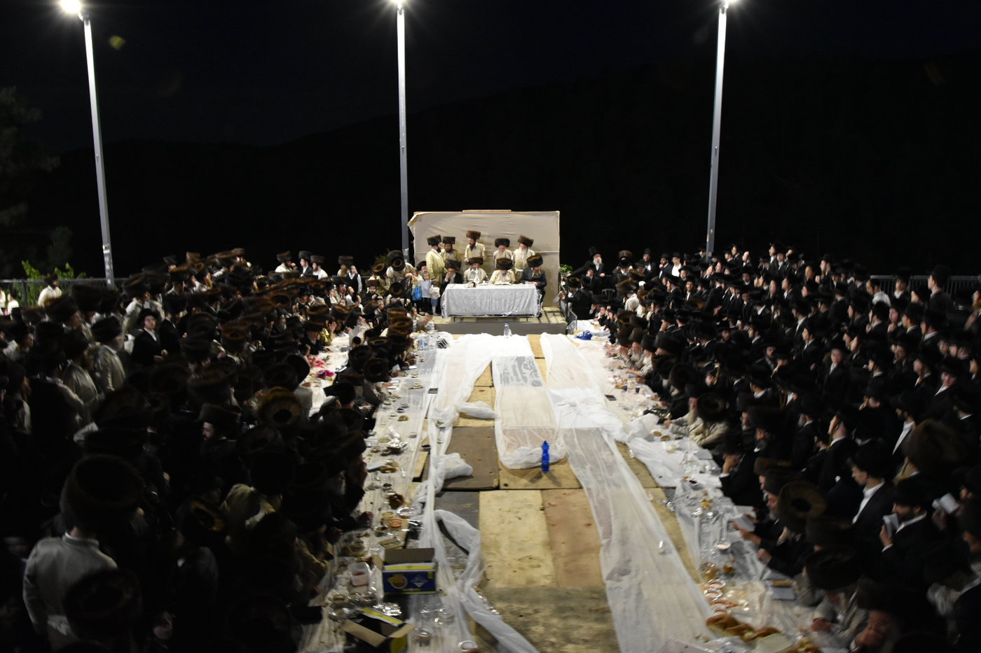 האדמו"ר מלעלוב בשבת במירון