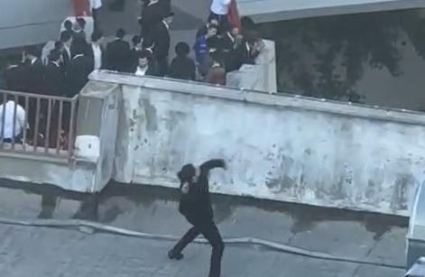 המצוד הסתיים: נעצרו הערבים שרגמו באבנים את מפגיני 'הפלג הירושלמי' | תיעוד מרגע המעצר