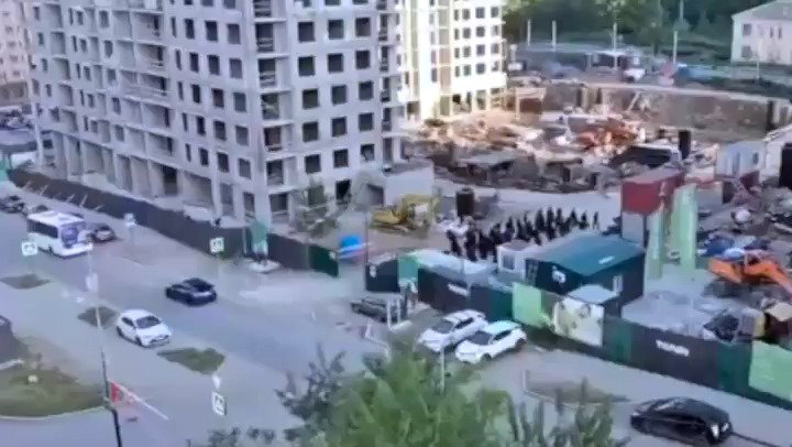 הצבא של קים ג'ונג און כבר צועד ברחובות רוסיה