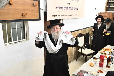 סעודת ההודאה אצל הגרח"י בידרמן
