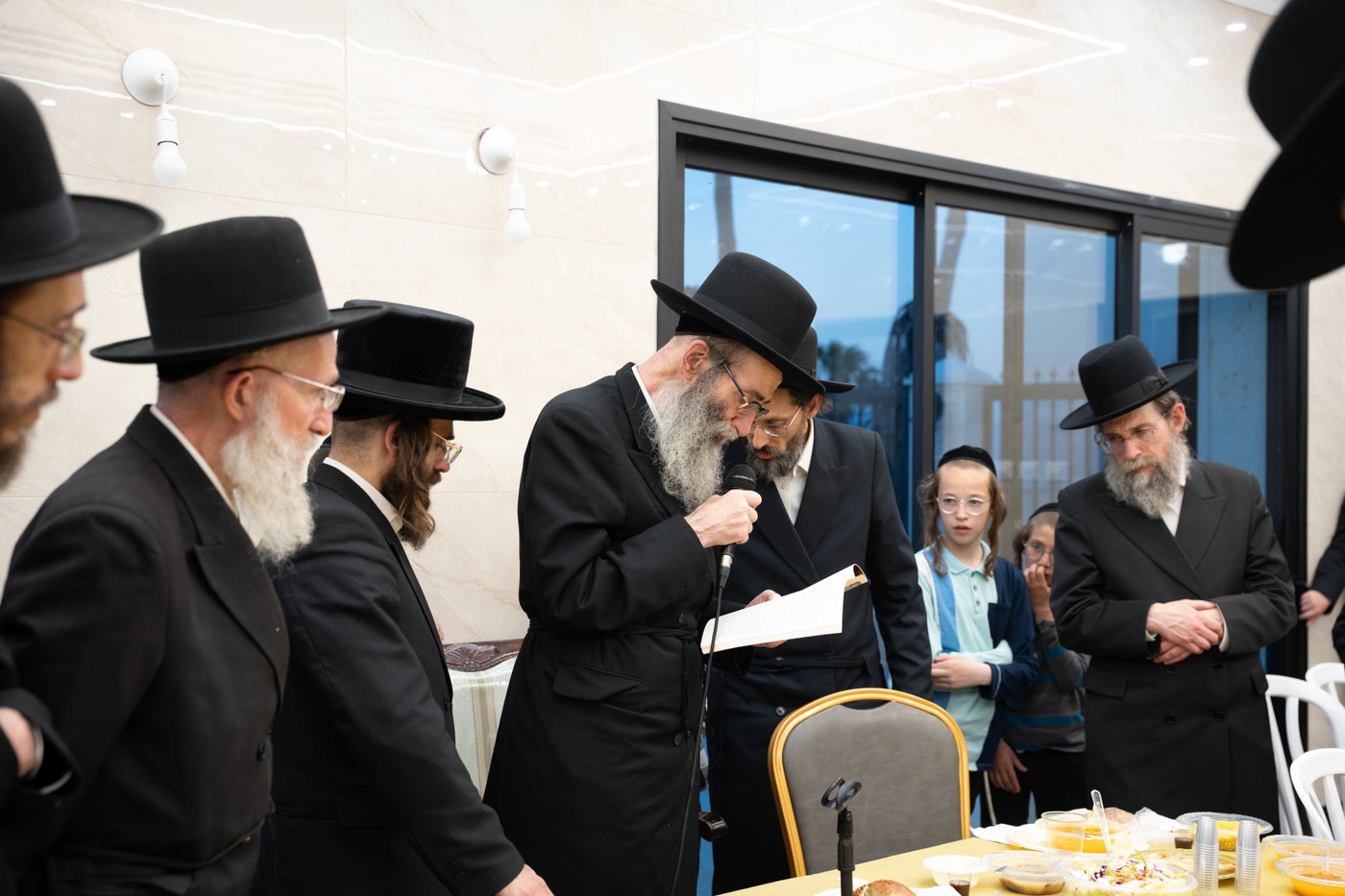 אב"ד אמונת ישראל מונסי בהילולת אביו זצ"ל בטבריה