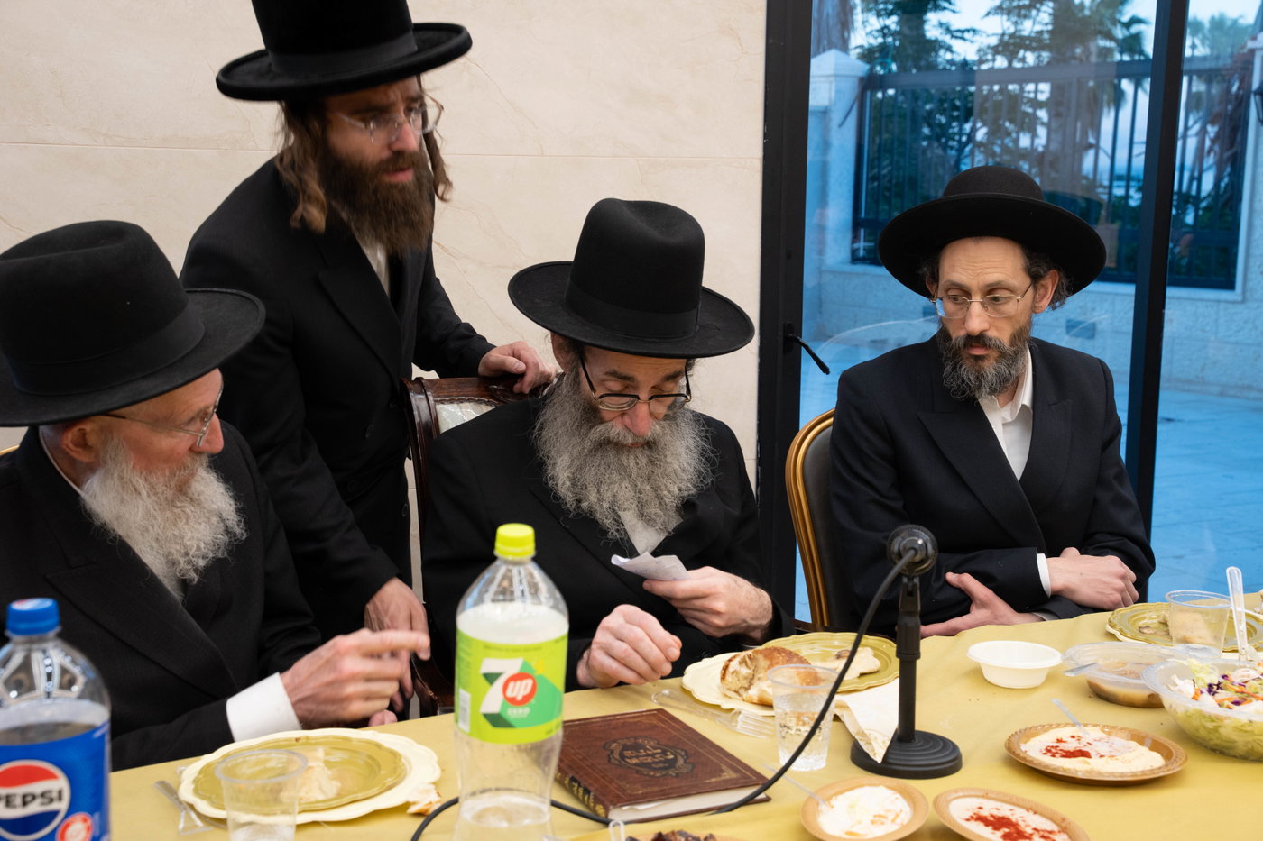 אב"ד אמונת ישראל מונסי בהילולת אביו זצ"ל בטבריה
