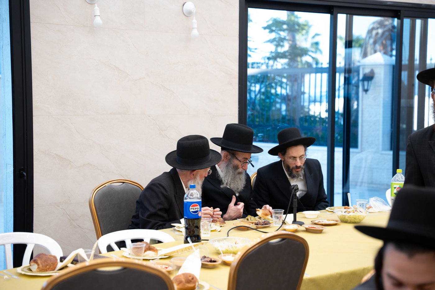 אב"ד אמונת ישראל מונסי בהילולת אביו זצ"ל בטבריה