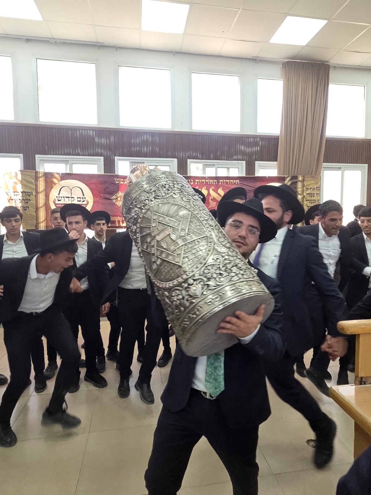 קבלת פנים לאסיר עולם התורה במושב תירוש