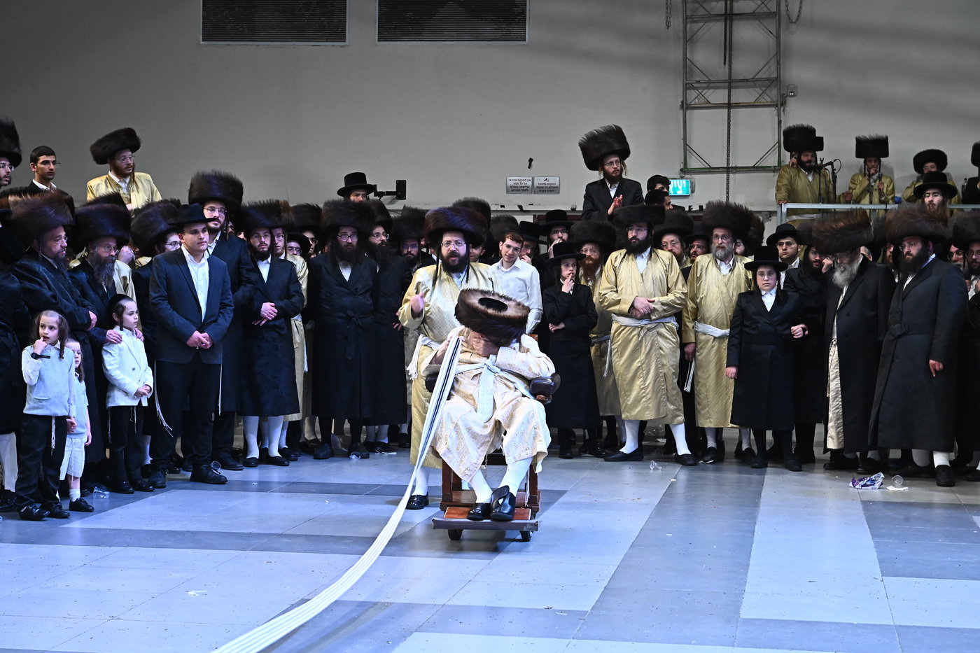 שמחת בית תולדות אברהם יצחק - צאנז