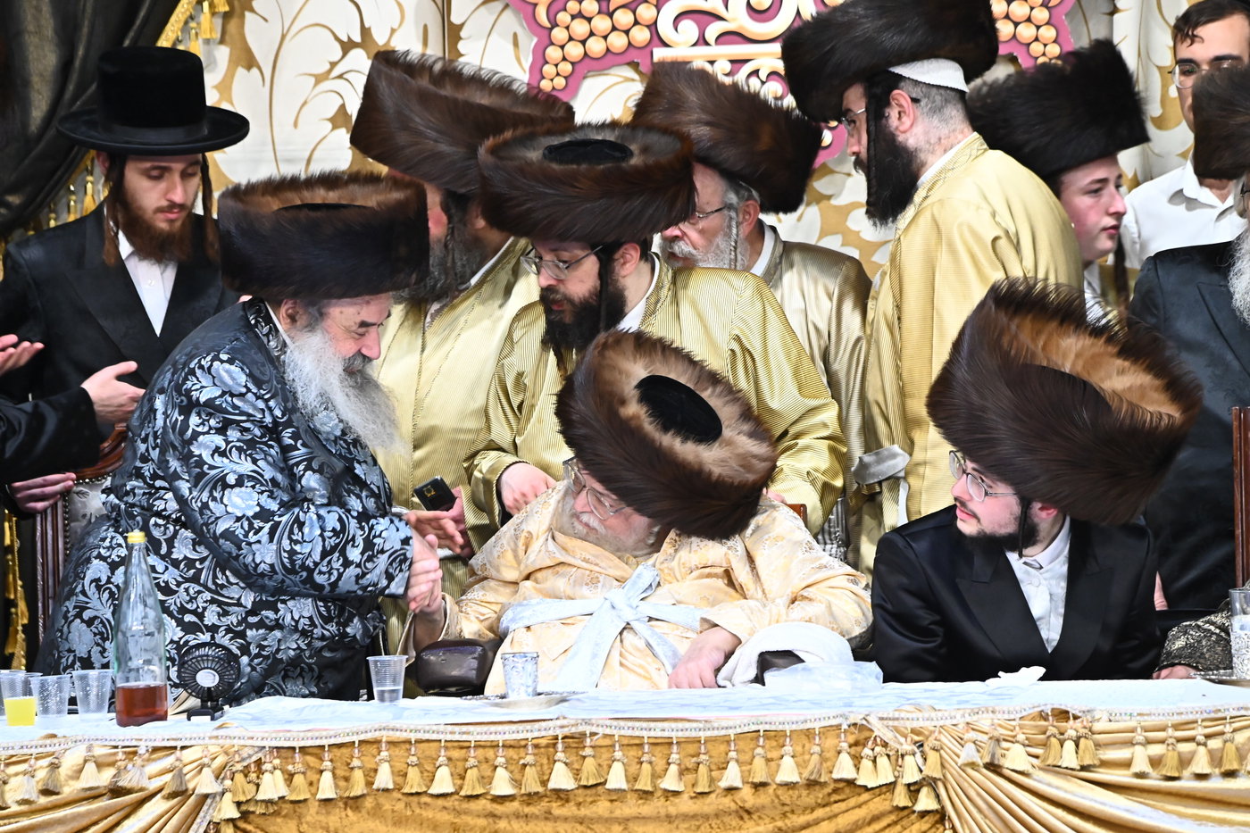 שמחת בית תולדות אברהם יצחק - צאנז