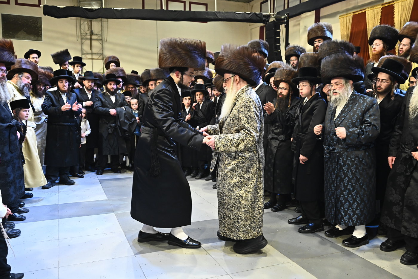 שמחת בית תולדות אברהם יצחק - צאנז