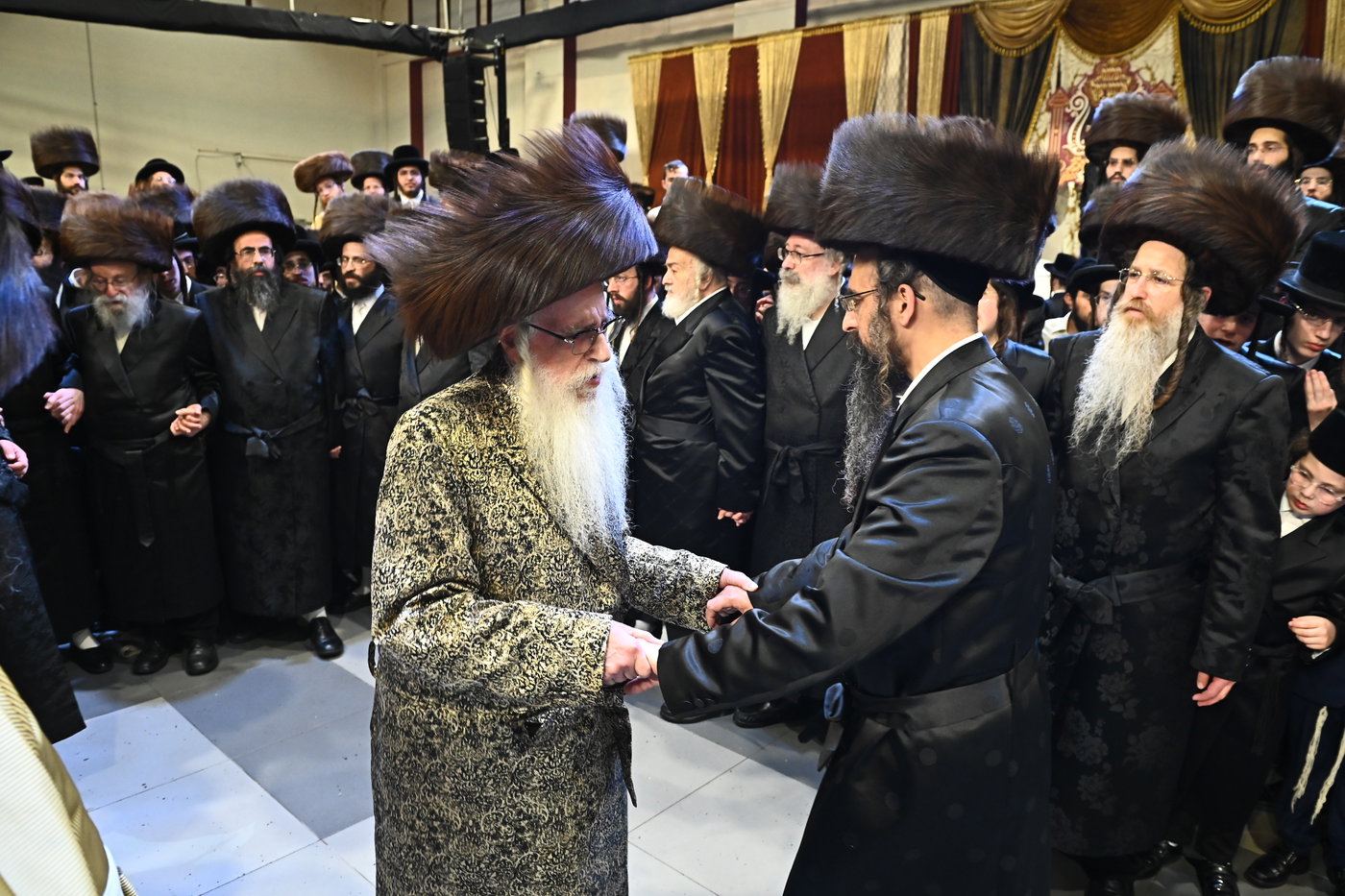 שמחת בית תולדות אברהם יצחק - צאנז