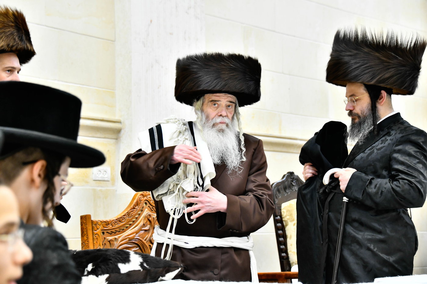 שמחת הברית בחצרות קרעטשניף - פרמשילאן - סטרופקוב