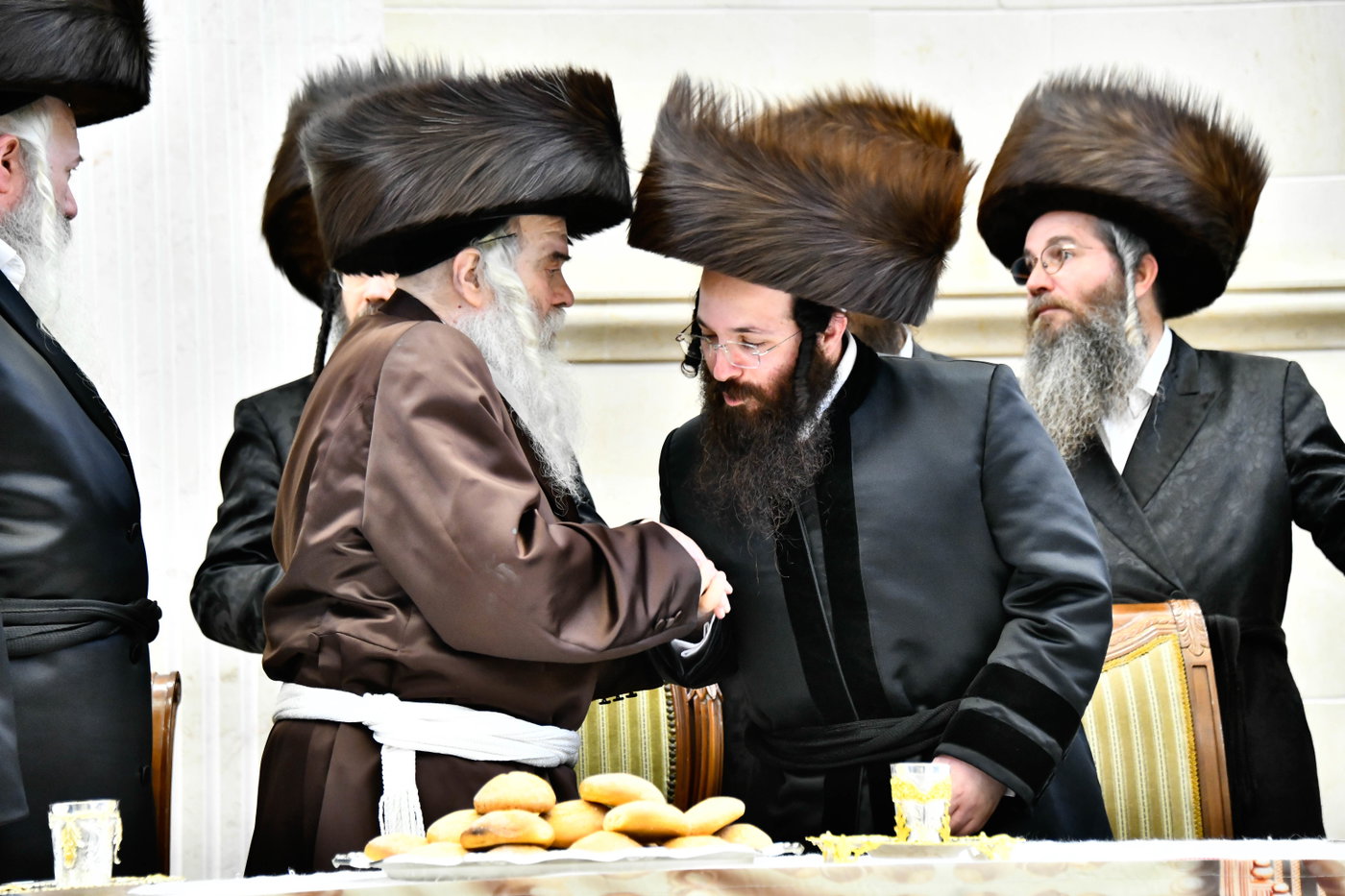 שמחת הברית בחצרות קרעטשניף - פרמשילאן - סטרופקוב
