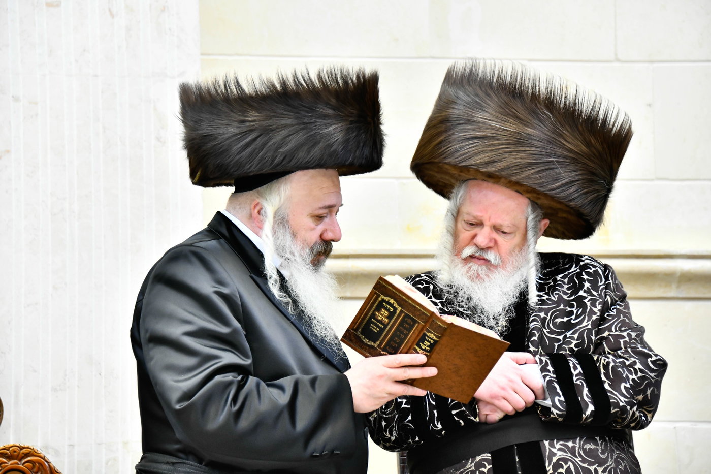 שמחת הברית בחצרות קרעטשניף - פרמשילאן - סטרופקוב
