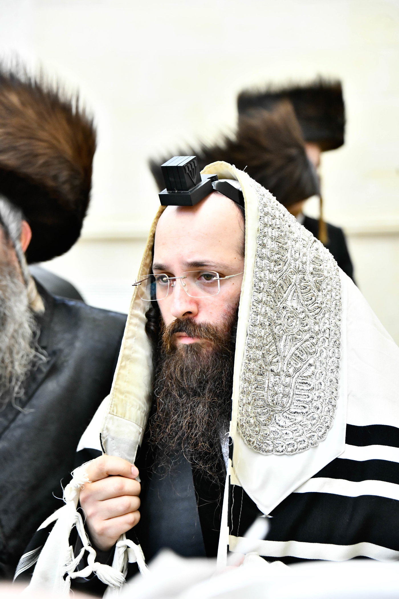 שמחת הברית בחצרות קרעטשניף - פרמשילאן - סטרופקוב