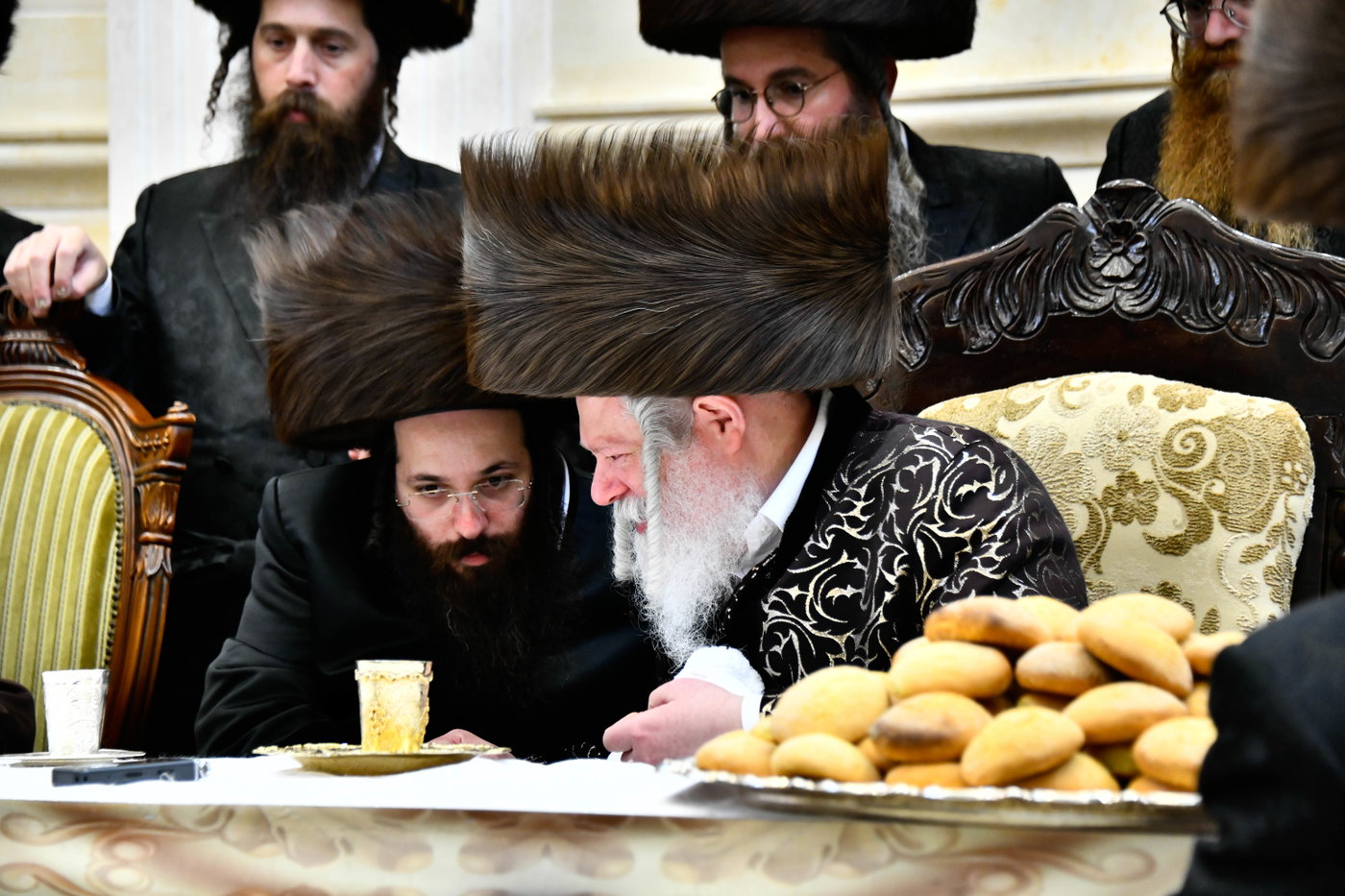 שמחת הברית בחצרות קרעטשניף - פרמשילאן - סטרופקוב