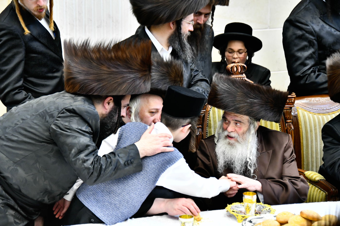 שמחת הברית בחצרות קרעטשניף - פרמשילאן - סטרופקוב