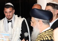 הרב דוד יוסף בחתונה הכדורגלן