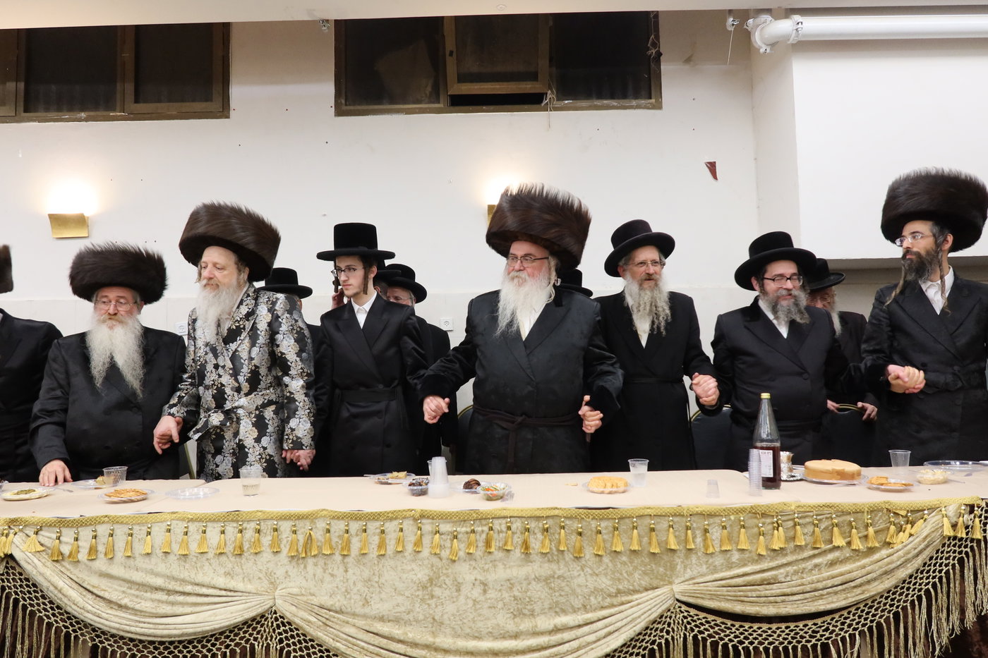 שמחת בית סקולען ב"ב - זוועהיל - ביאלא רמ"א - דז'יקוב