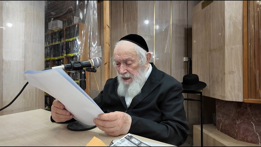 הגר"י זילברשטיין בשיעורו לרופאים
